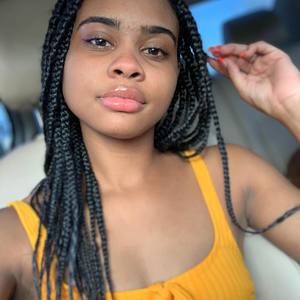 Meet your Posher, Kiara